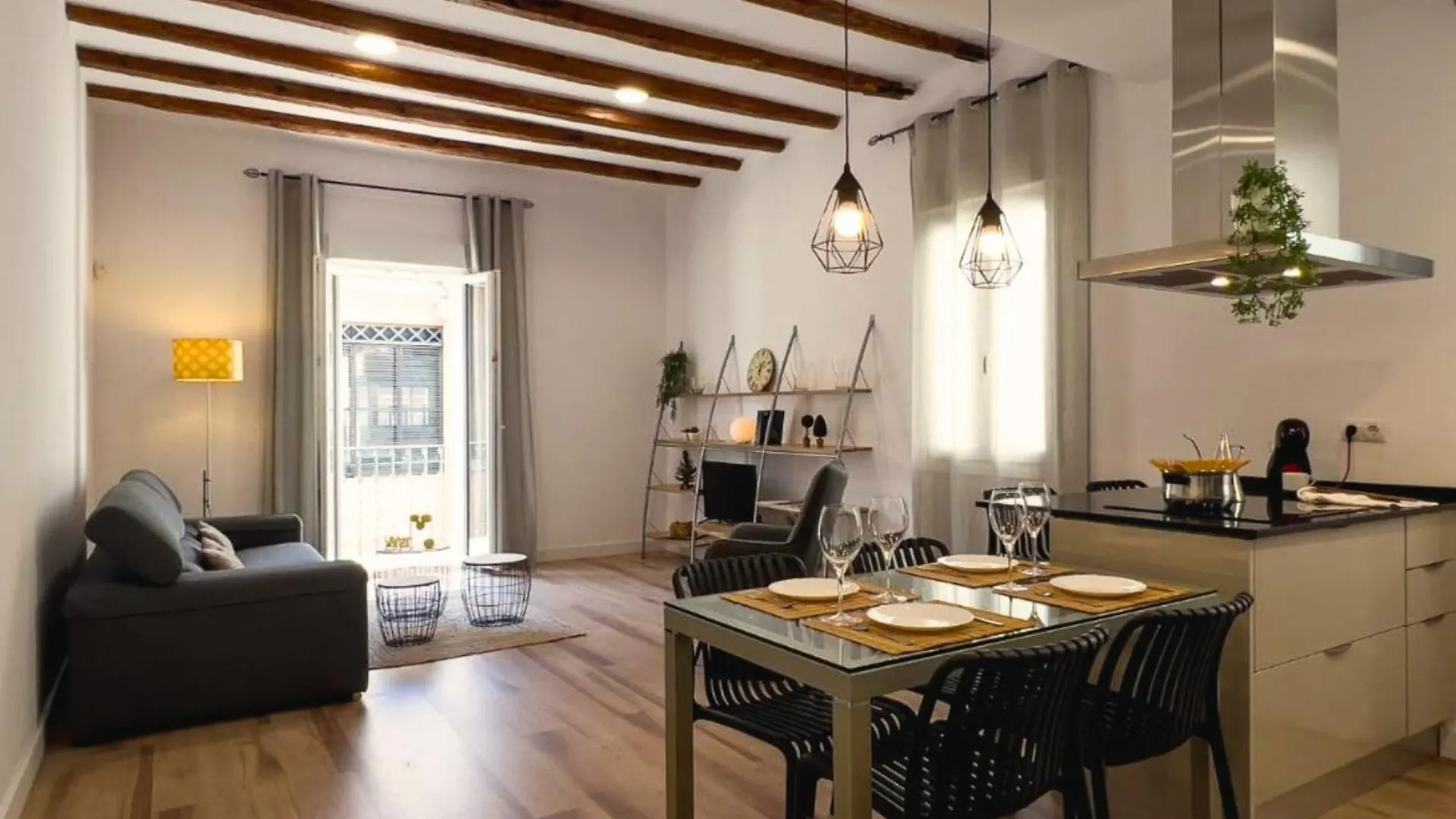 Somos Genius! Exclusivo Apartamento En Tarragona Centro